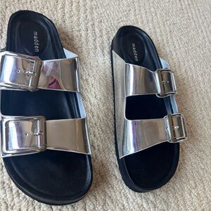 New without box Madden Girl Maya Slide Sandal (Women)-Sz 9.5